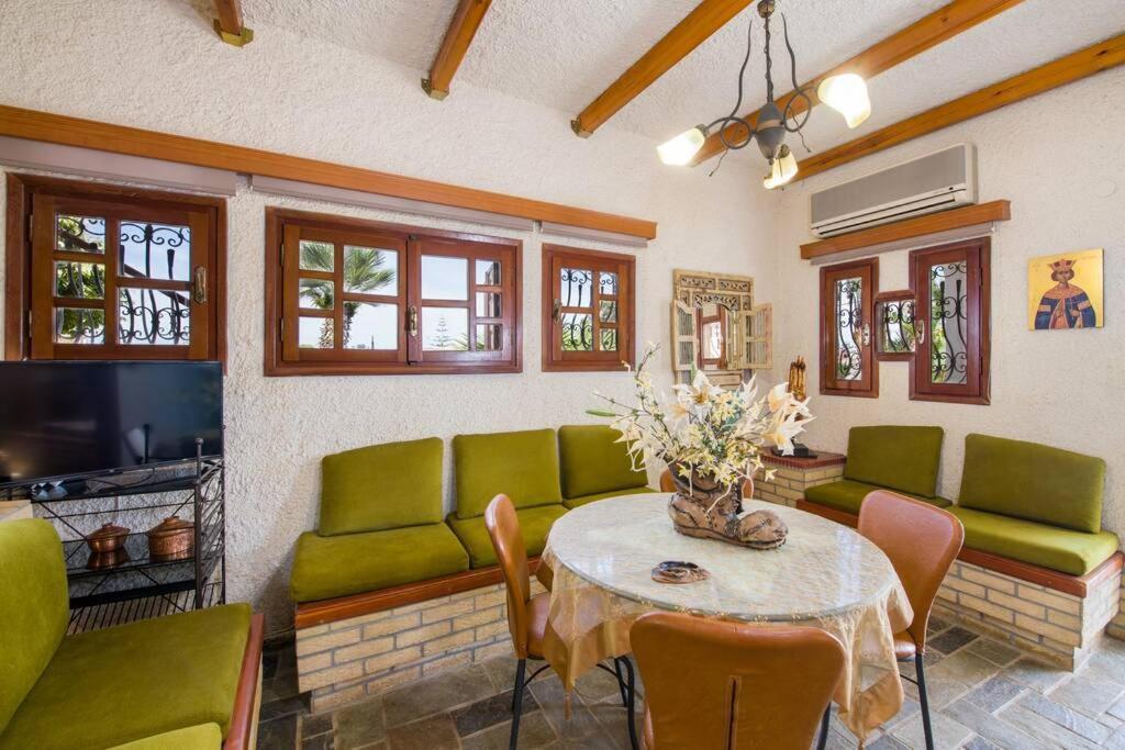 فيلا Renas Secret Garden House خانيا المظهر الخارجي الصورة