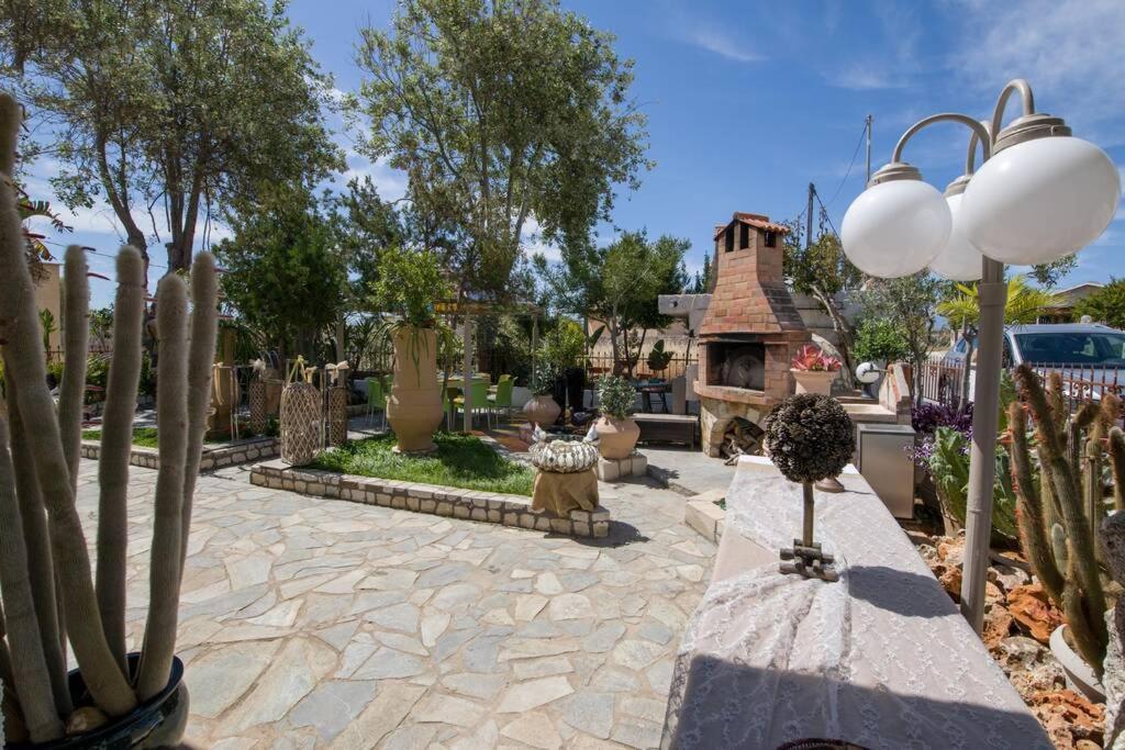 فيلا Renas Secret Garden House خانيا المظهر الخارجي الصورة