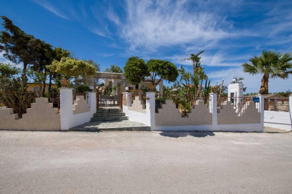 فيلا Renas Secret Garden House خانيا المظهر الخارجي الصورة