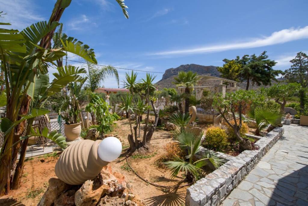 فيلا Renas Secret Garden House خانيا المظهر الخارجي الصورة