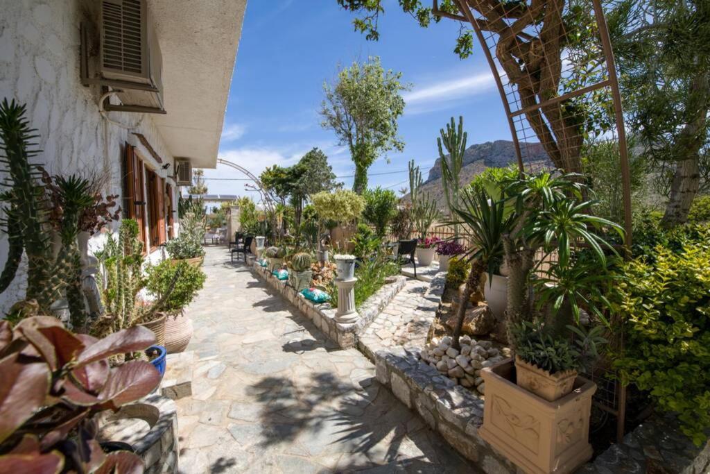 فيلا Renas Secret Garden House خانيا المظهر الخارجي الصورة