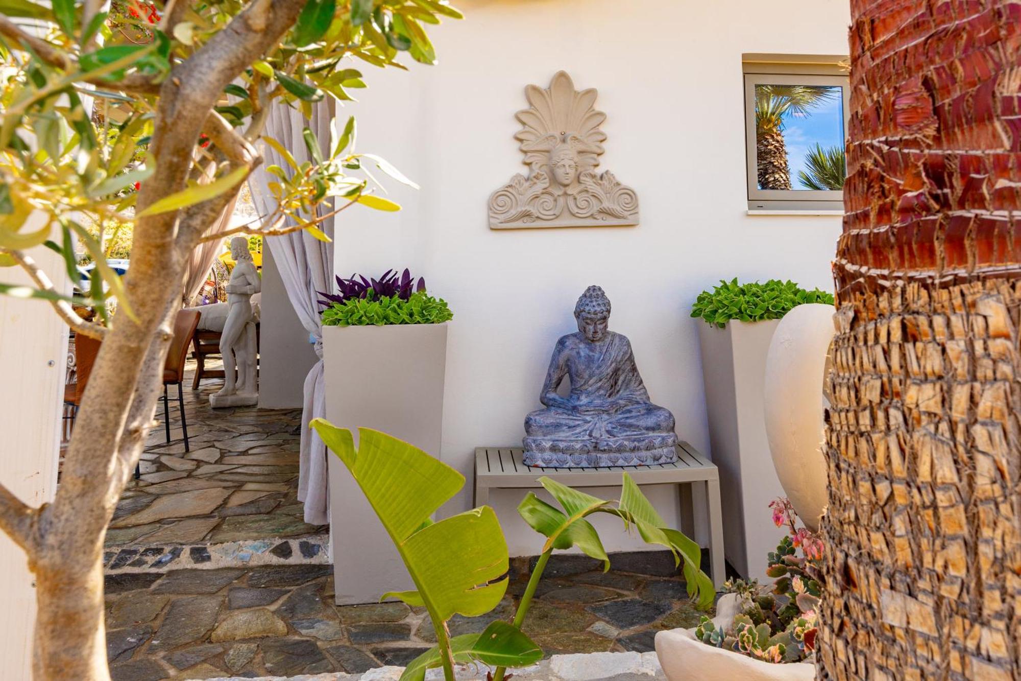 فيلا Renas Secret Garden House خانيا المظهر الخارجي الصورة